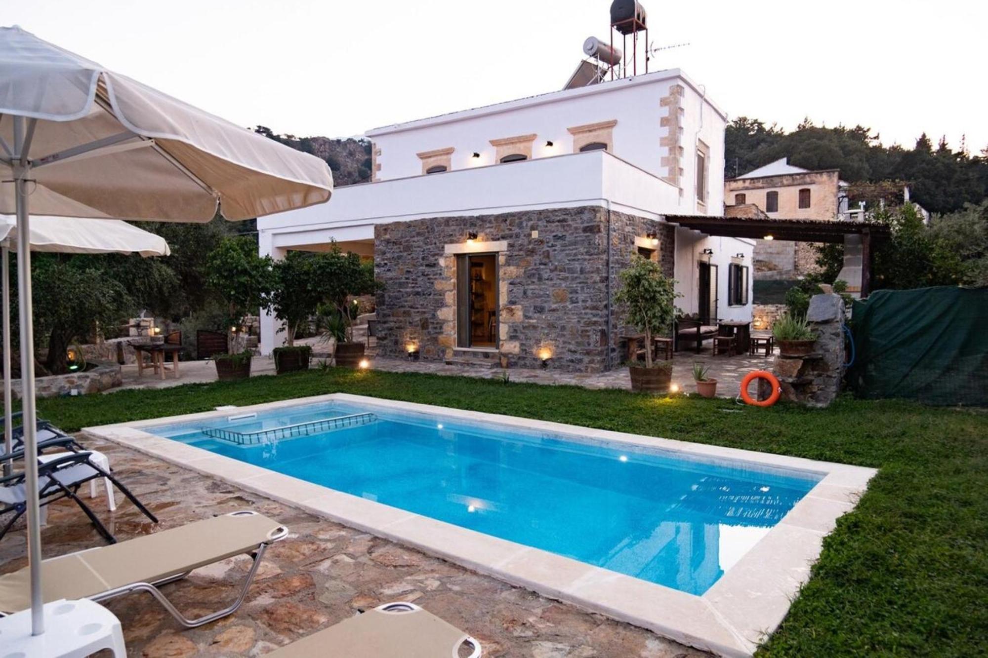 Traditional Villa In Fres Exterior foto